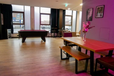 1 bed flat, Little Patrick Street, Holylands, Belfast, BT151BH - Image 1